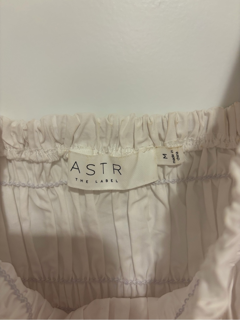 Astr White Smocked Puff-Sleeve Top - Picture 2 of 3
